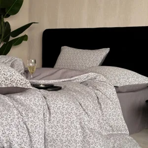 Comfortabele katoenen garen-geverfd gewassen bloemen jacquard beddengoed set.