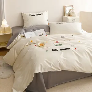 Completo letto in puro cotone con ricamo di pupazzo di neve e design carino per la camera