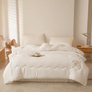 Sojavezel dekbed voor alle seizoenen, comfortabel en zacht beddengoed voor de slaapkamer.