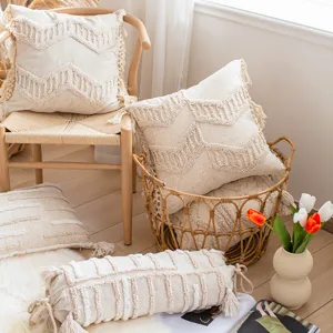 Bohemian style tufted throw pillow cover with tassels for sofa living room decor.