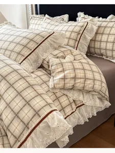 Koreaans prinsessenstijl gewassen katoenen vierdelig beddengoedset met ruitjes en kant.