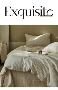 Vue détaillée de la parure de lit en lin et coton rayé, douce et chaleureuse pour la chambre.