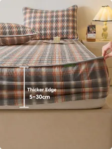 Garenverfd katoenen ruitjes hoeslaken, vintage minimalistisch beddengoed voor een- en tweepersoons.