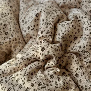 Vintage floral crinkled fabric bedding set, soft texture and retro style duvet cover.