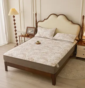 Set di lenzuola con angoli trapuntate in cotone lavato spesso con motivo nuvola di lusso.