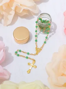 collana rosario di perle verdi da 4 mm con ciondolo a croce in lega d'oro e bottiglia.