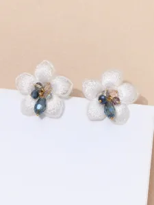 Elegante stoffen bloem oorringen met blauwe kristallen kralen, chic ontwerp oorbellen.