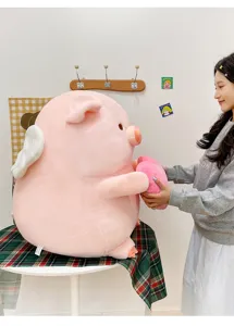 Simpatico peluche di maialino rosa con cuore e ali, regalo romantico perfetto per festa.