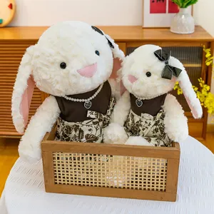 Süßes Langohr-Hase Plüschtier mit Herz-Halskette, weiches Kuscheltier Geschenk für Mädchen.
