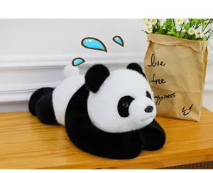 lindo panda gigante de peluche acostado vista detallada cojin de animal suave decoracion