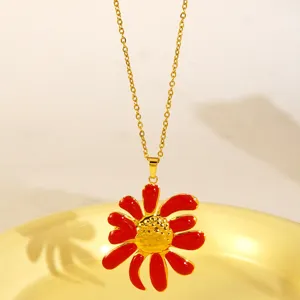 Collana con ciondolo a fiore goccia d'olio rossa in acciaio inox, stile minimal dolce oro.