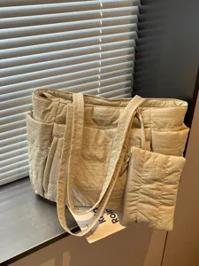 Modieuze grote gewatteerde puffer shopper tote tas voor dames, lichte comfortabele schoudertas.