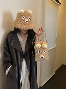 Set invernale simpatico cappello e borsa a tracolla in peluche orso cartone animato ragazze.
