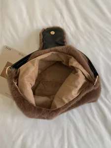 Fluffy plush shoulder bag for women winter autumn large capacity brown tote bag casual soft