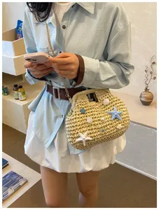 Borsa a mano in paglia stile oceano con decorazione di stella marina conchiglia per spiaggia.