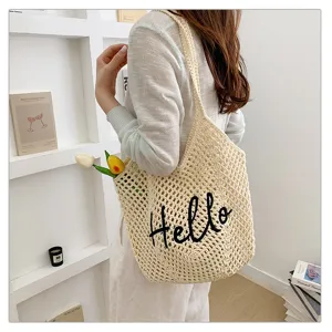 Beige Häkel-Strandtasche mit Hello-Stickerei für Damen, lässige Sommer-Schultertasche.