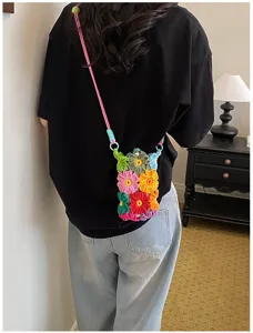 Handgehäkelte Blumen Handytasche süße Wolle gestrickte Umhängetasche bunter Regenbogen