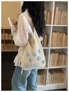 Bolso de hombro tejido informal para mujer de verano con diseño floral de ganchillo amplio