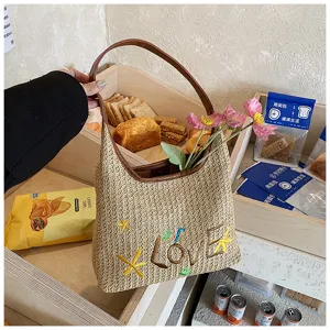 Borsa a tracolla in paglia intrecciata da spiaggia estiva borsa sottobraccio con ricamo lettera amore
