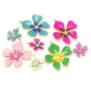 Bunte Emaillierte Fünfblättrige Blume Metall Anhänger DIY Halskette Schmuck Accessoires.