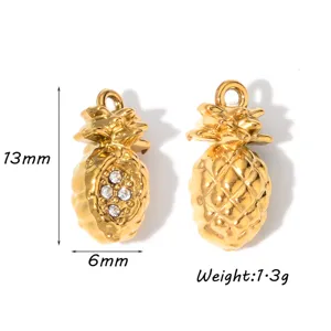 Goldfarbener Ananas-Anhänger mit Zirkonia für DIY-Schmuckherstellung, Größe 13x6 mm, Gewicht 1.3g.