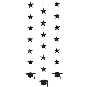 Décoration suspendue de fête de graduation guirlande étoiles et chapeaux en papier déco.