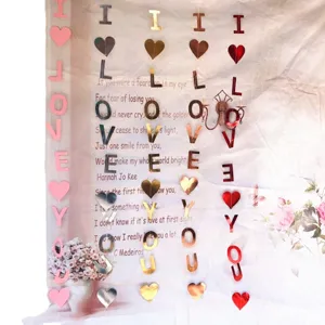 Guirnalda colgante de letras y corazones para boda de San Valentín y fiesta romántica.