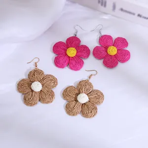 Handgemaakte rafia stro bloem oorbellen boheemse stijl vakantie sieraden voor vrouwen.