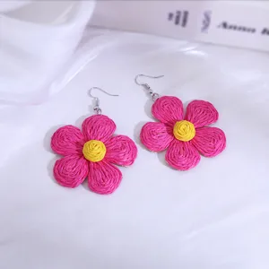 Handgemaakte raffia geweven bloem oorbellen boho vakantie stijl roze oorbellen voor dames