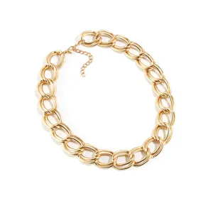 Collana con maglie doppie dorate spesse da donna, gioiello stile punk alla moda.