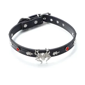 Gothische spinnen choker ketting voor dames, zwarte lederen halsketting met rode kristallen.