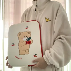 Süße Kirsche Bär Bestickung Laptop Hülle 13 Zoll ästhetische Tablet Tasche für Damen Mädchen