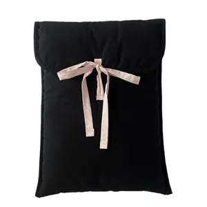 Schwarze gesteppte Laptop- und Tablettasche mit rosa Schleife, gepolsterte iPad-Tasche