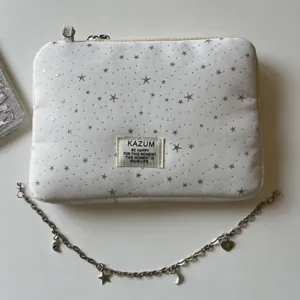 White star pattern laptop sleeve with silver chain strap, cute iPad tablet storage bag organizer.