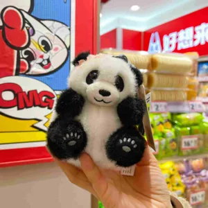 Süßer Cartoon Panda Plüschtier Anhänger Schlüsselanhänger für Rucksack und Geschenk.