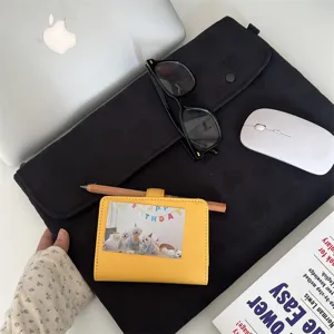 Schwarze Tablet-Schutzhülle mit Steppherz, weiche Laptoptasche für 11 und 13 Zoll Geräte.