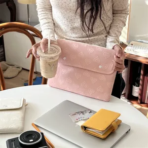 Rosa süße herzgequiltete Tablet-Hülle 11 13 Zoll iPad Schutz-Aufbewahrungstasche ästhetische Laptoptasche
