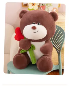 Simpatico orso di peluche marrone con rosa a cuore rosso, morbido peluche per regalo.