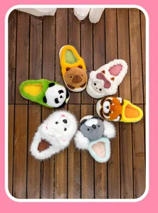 Schattige cartoon dier winter pluche pantoffels, dikke gezellige warme katoenen schoenen.