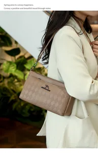 Chic quilted shoulder bag for women, elegant fashion PU leather daily crossbody purse.