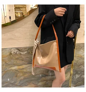 Grande borsa a tracolla da donna, elegante borsa tote per lavoro con design bicolore chic.