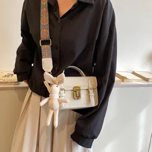 Retro schoudertas voor dames, chique PU lederen vierkante handtas met slot en riem.