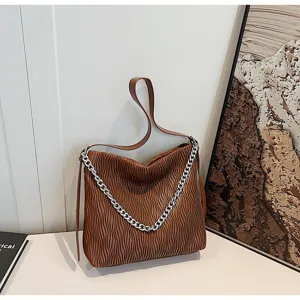 Brown pleated tote shoulder bag for women, trendy vintage large capacity commuting bag