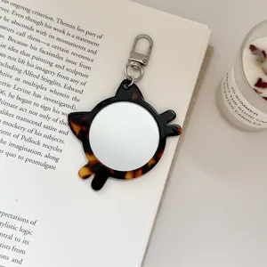 Kompakter Schildpatt Katzen Spiegel Schlüsselanhänger, süßer Acetat Taschen Make-up Spiegel.