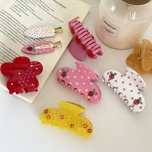 Modische Haarklammern Set mit niedlichen Pünktchen und floralen Strass-Designs für Frauen