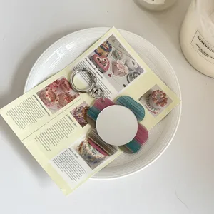 Stilvoller gestreifter Blumen Make-up Spiegel Schlüsselanhänger modischer Taschen Anhänger