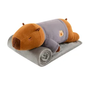 Schattige capibara pluche knuffel met zachte deken, perfect om te slapen en gezellig knuffelen.