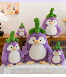 Simpatico peluche pinguino melanzana, morbida bambola per bambini e decorazione casa.
