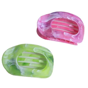 Gebogene flache Haarklammer im Marmor-Design aus Harz für elegantes Frauen-Haarstyling