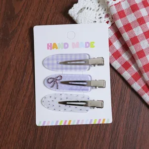 Korean style sweet girl hair clips set, cute plaid and rhinestone side hair accessories.